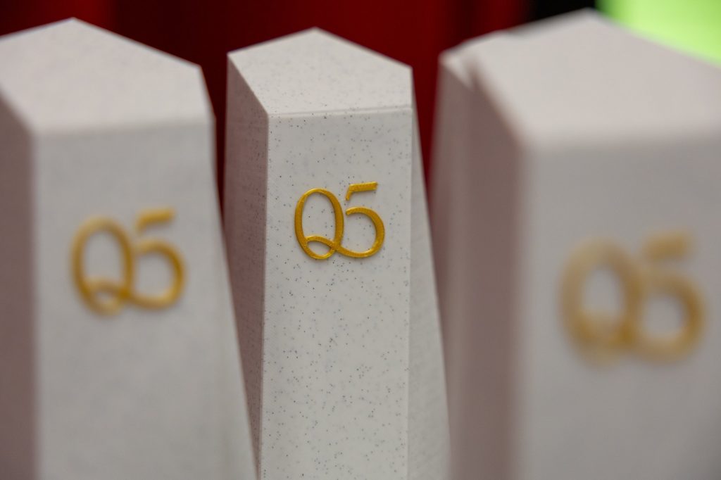 Trofeos de los Quarter 5 Awards